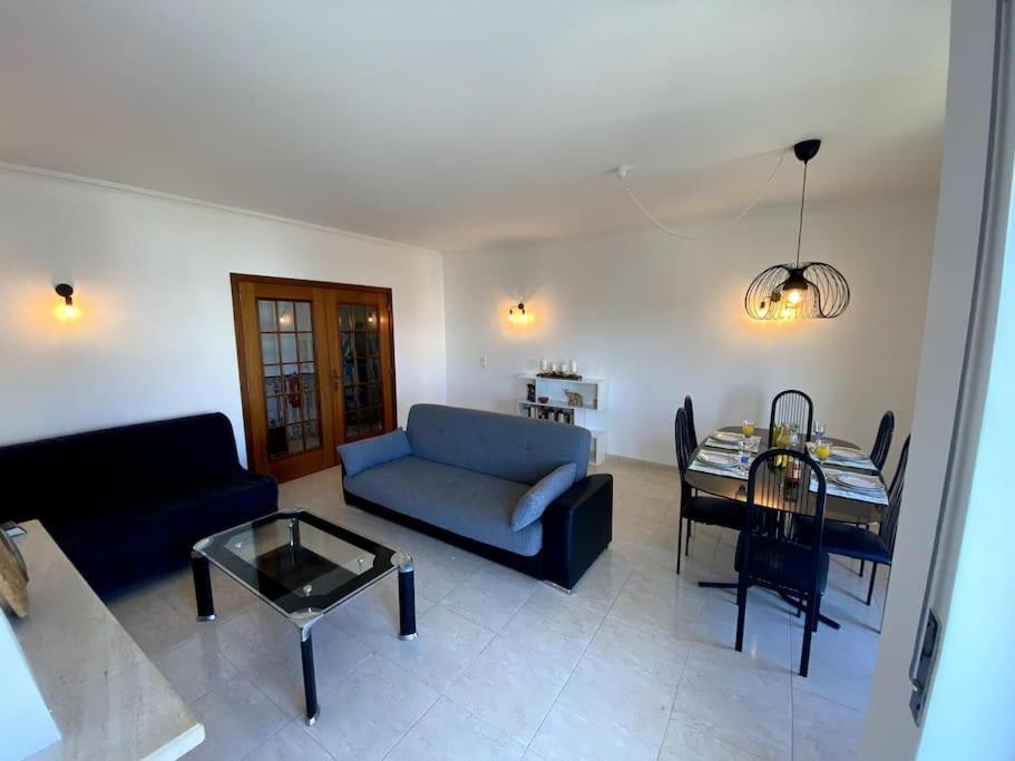 אלבופיירה Apartamento Mimosas מראה חיצוני תמונה