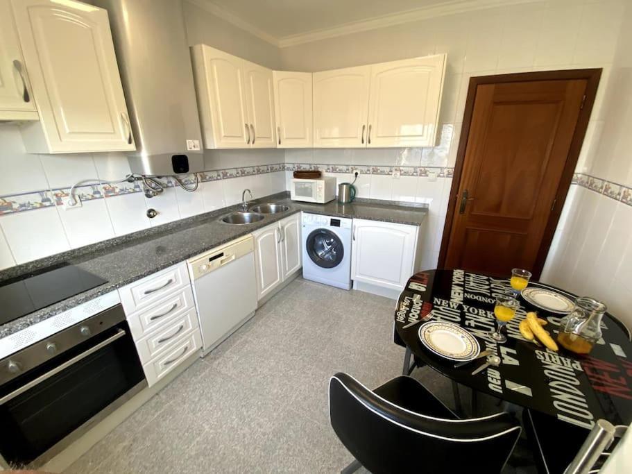 אלבופיירה Apartamento Mimosas מראה חיצוני תמונה