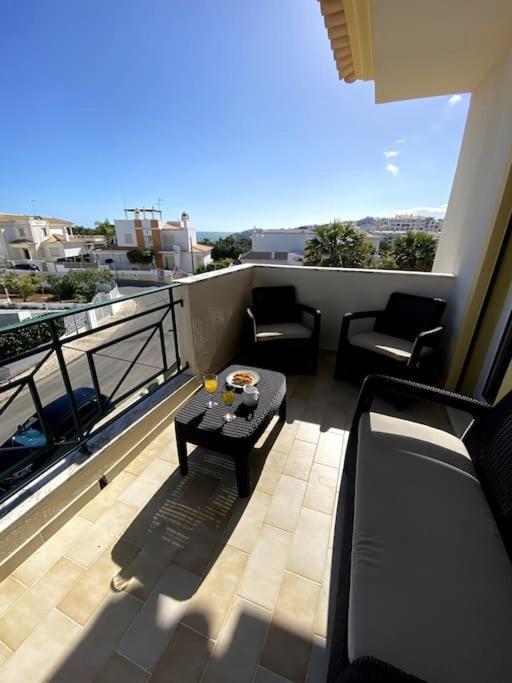 אלבופיירה Apartamento Mimosas מראה חיצוני תמונה