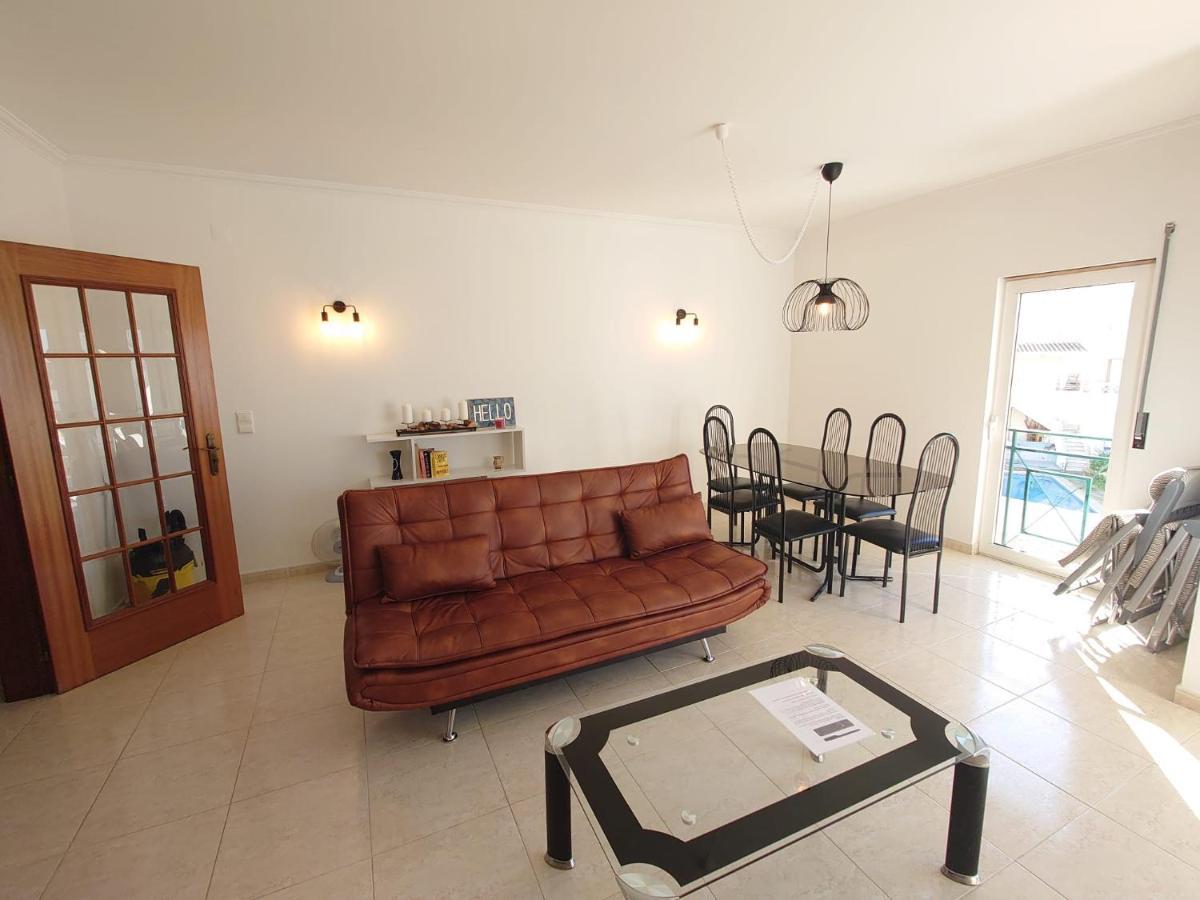 אלבופיירה Apartamento Mimosas מראה חיצוני תמונה